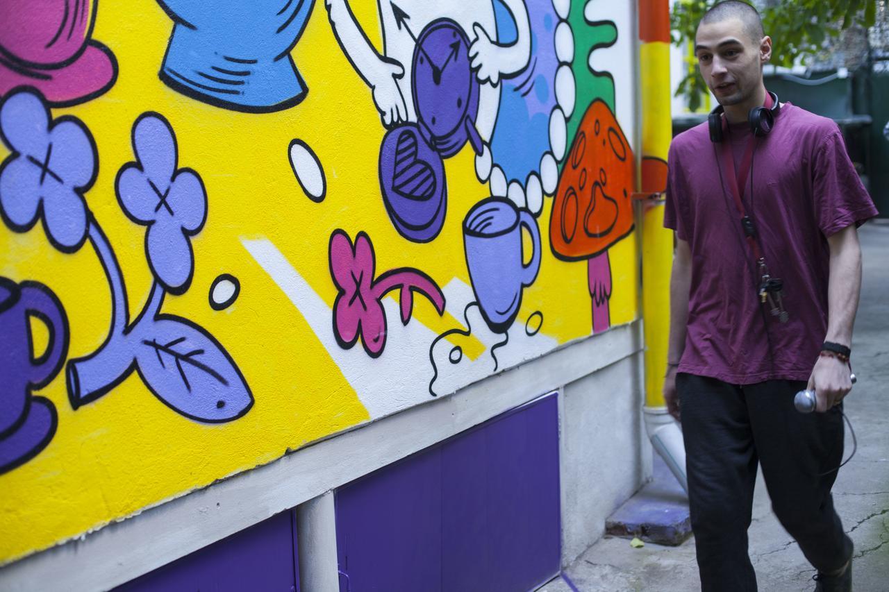 Zgarbi Hostel Tbilisi Buitenkant foto